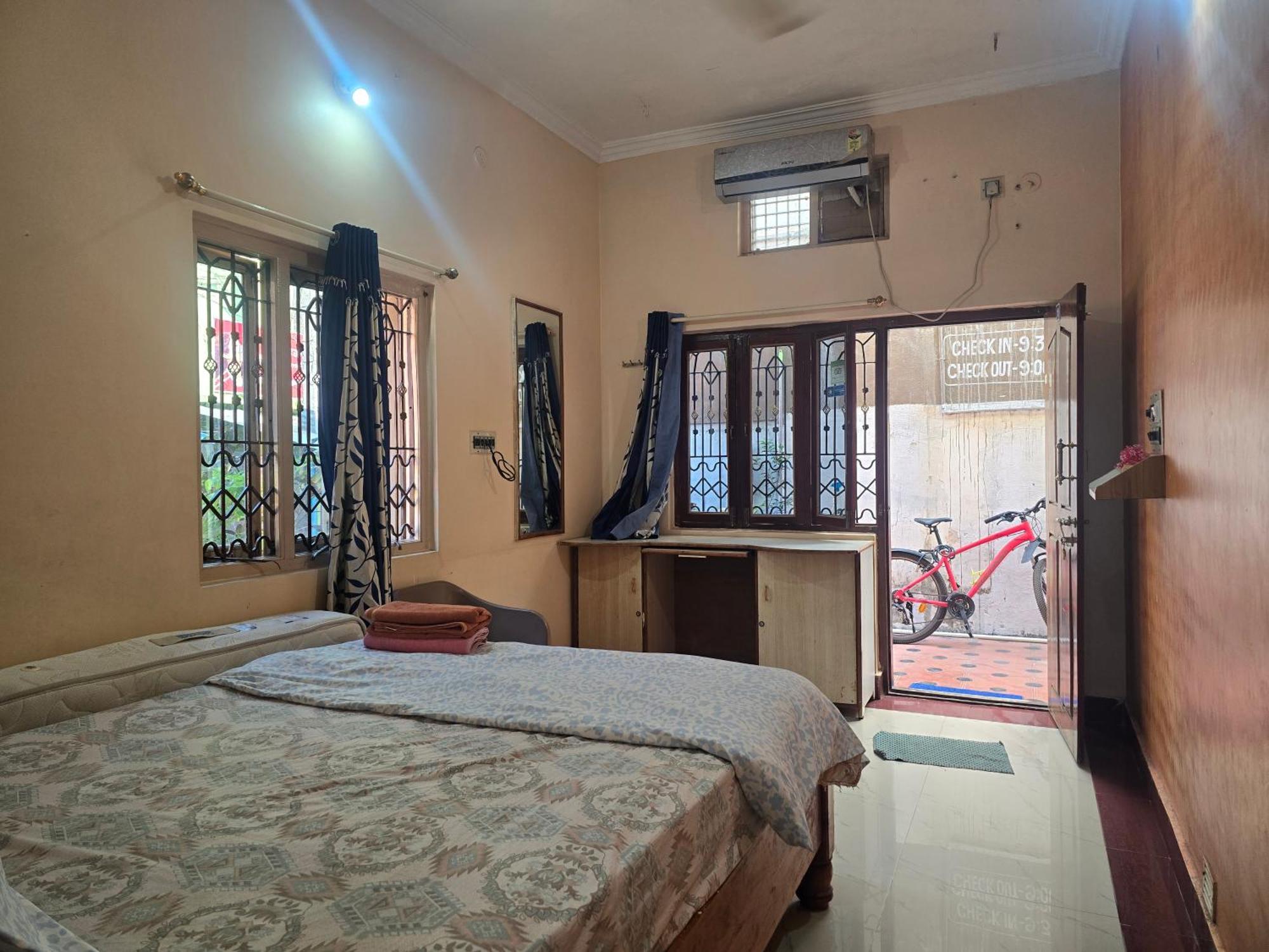 Lakshmi Heritage Tourist Home Hampi Exterior foto